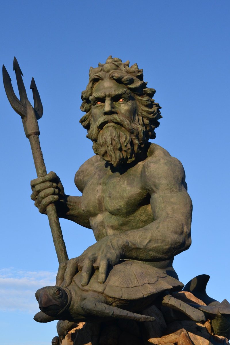 Neptune statue at Virginia Beach