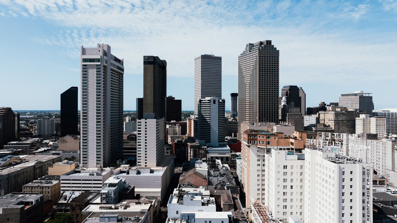 New Orleans downtown skyline